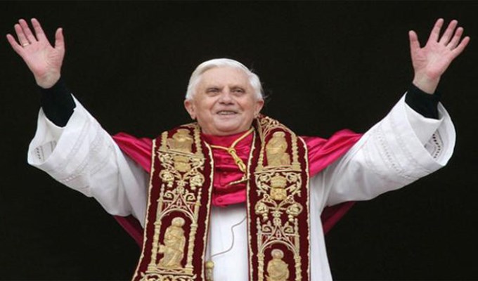 Hiệp thông với Đức thánh cha Benedicto XVI