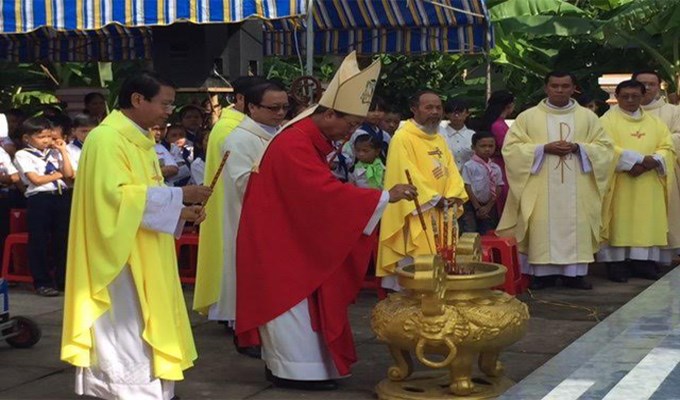 Giáo phận Long Xuyên  mừng kính 156 năm tử đạo của hai thánh Phêrô Đoàn Công Quí và Emmanuel Lê văn Phụng.