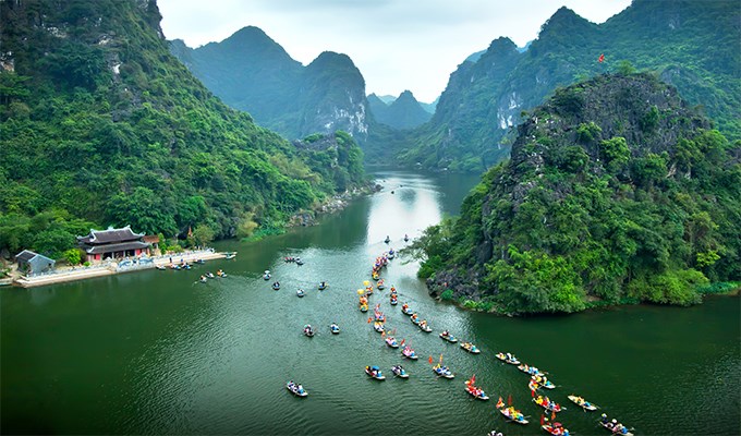 Những tay chèo neo bến Tràng an