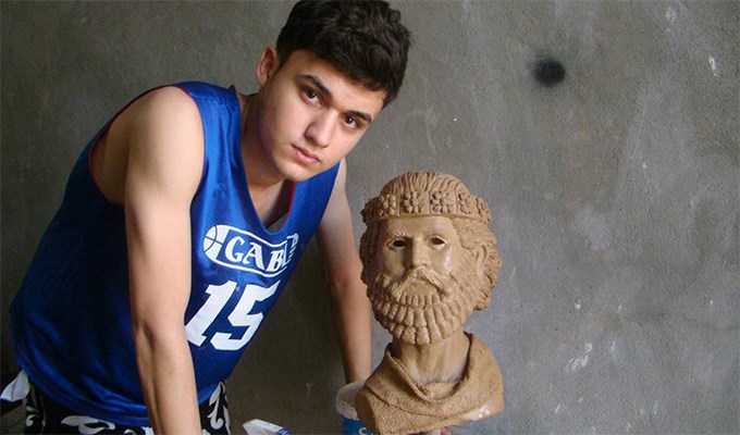 Ước mơ khôi phục di sản Assyria của chàng trai trẻ