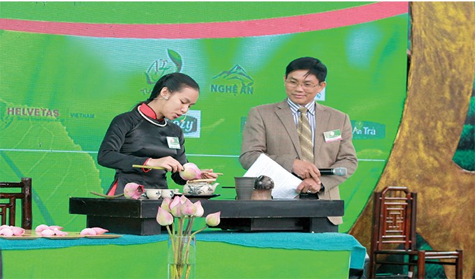 Cô gái xứ B’lao với giải quán quân pha trà