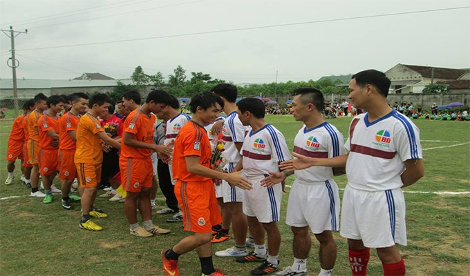 Đội bóng vượt ranh