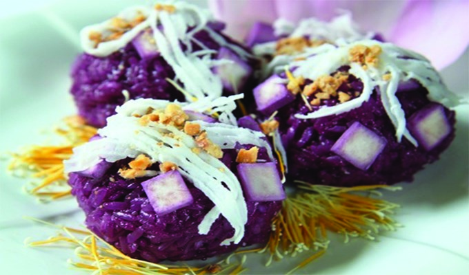 Dẻo ngọt xôi lá cẩm