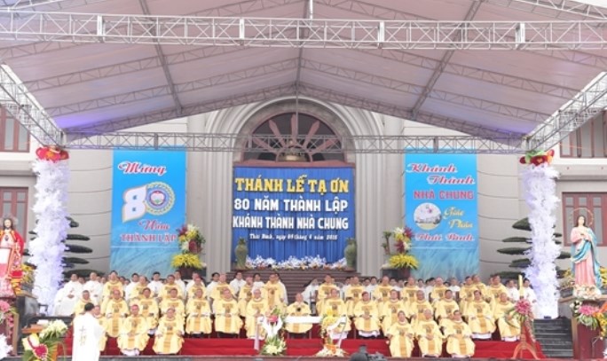 BẾ MẠC HỘI NGHỊ GIÁM MỤC VIỆT NAM VÀ KHÁNH THÀNH TÒA GIÁM MỤC THÁI BÌNH