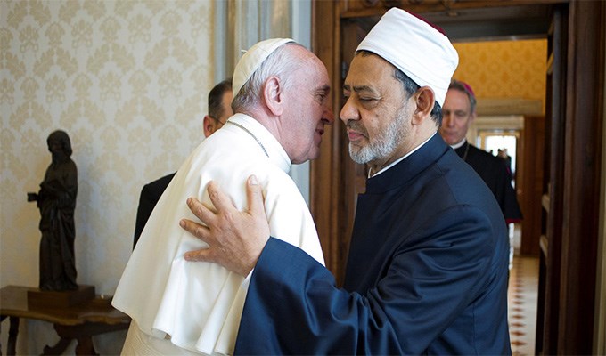 Đức Phanxicô nối nhịp cầu  với Hồi giáo Sunni