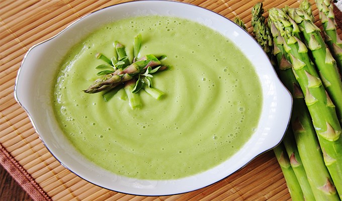 Nhẹ nhàng soup măng tây