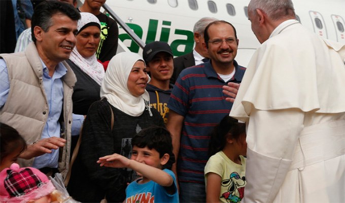 Vatican tiếp nhận thêm 9 người tị nạn Syria