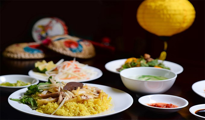 Ăn cơm gà các miền