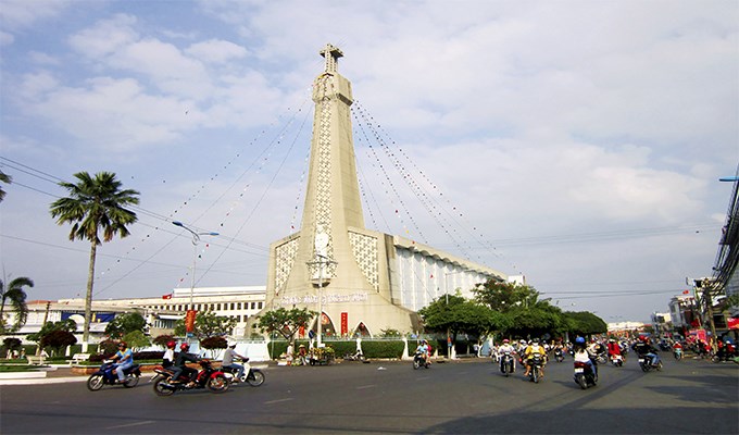 Bài học từ bà mụ đỡ đẻ làng An Tiêm cho một Giám mục