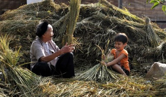 Ông bà trong thiên đường tuổi thơ