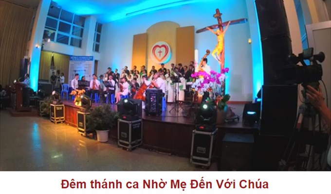 Đêm thánh ca Nhờ Mẹ Đến Với Chúa
