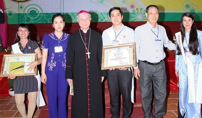 Khuôn mặt mới trong làng nhạc đạo