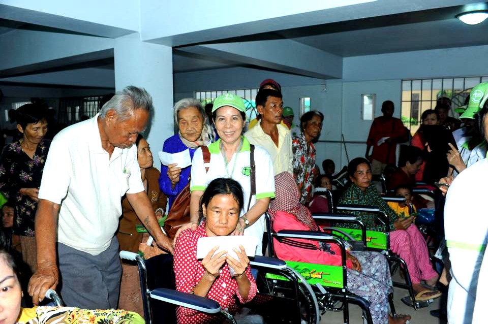 “Để gió cuốn đi ...”