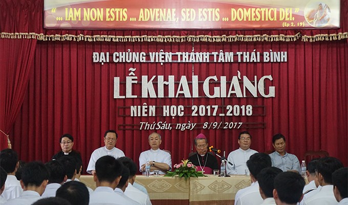 Các Đại Chủng viện khai giảng năm học mới