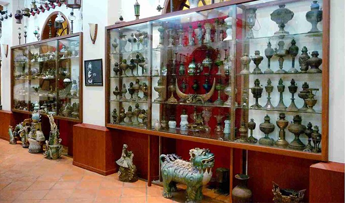 Sưu tầm đèn cổ