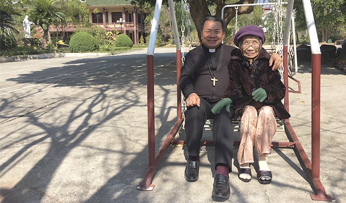 Mẹ quả cảm và nhẫn nại đến chừng nào !