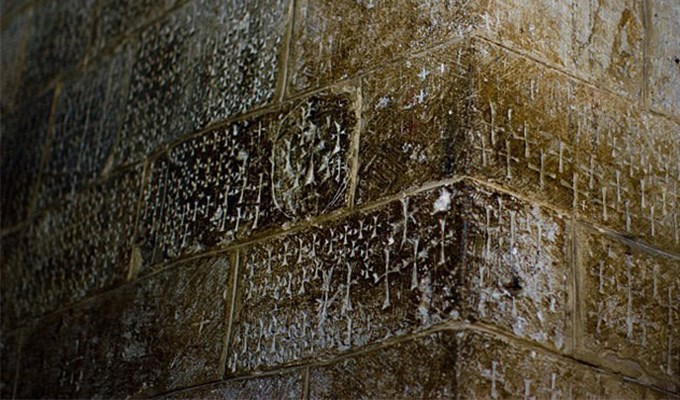 Giải mã cổ vật trong Nhà thờ Mộ Thánh