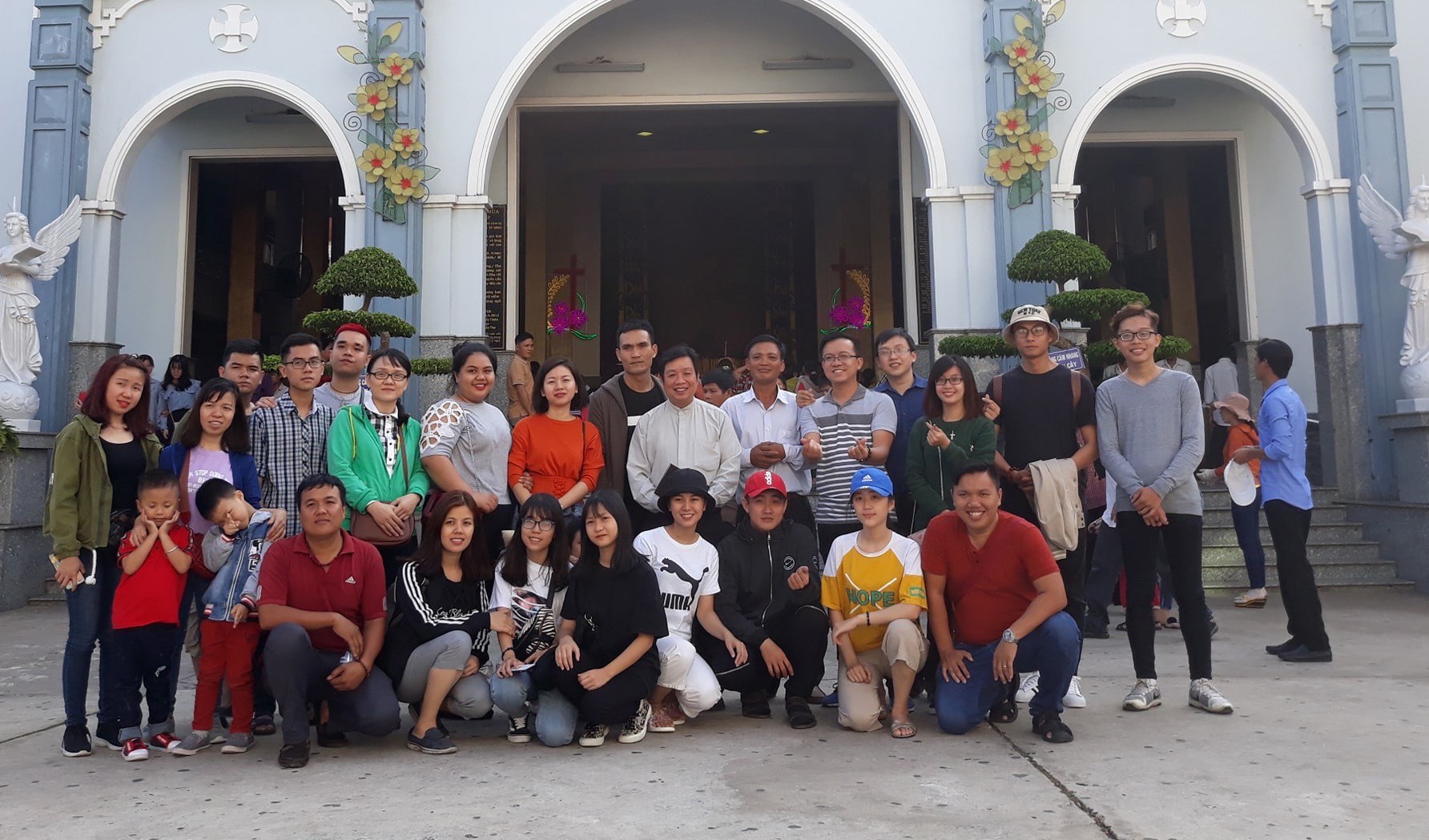Về một nhóm trẻ Truyền giáo