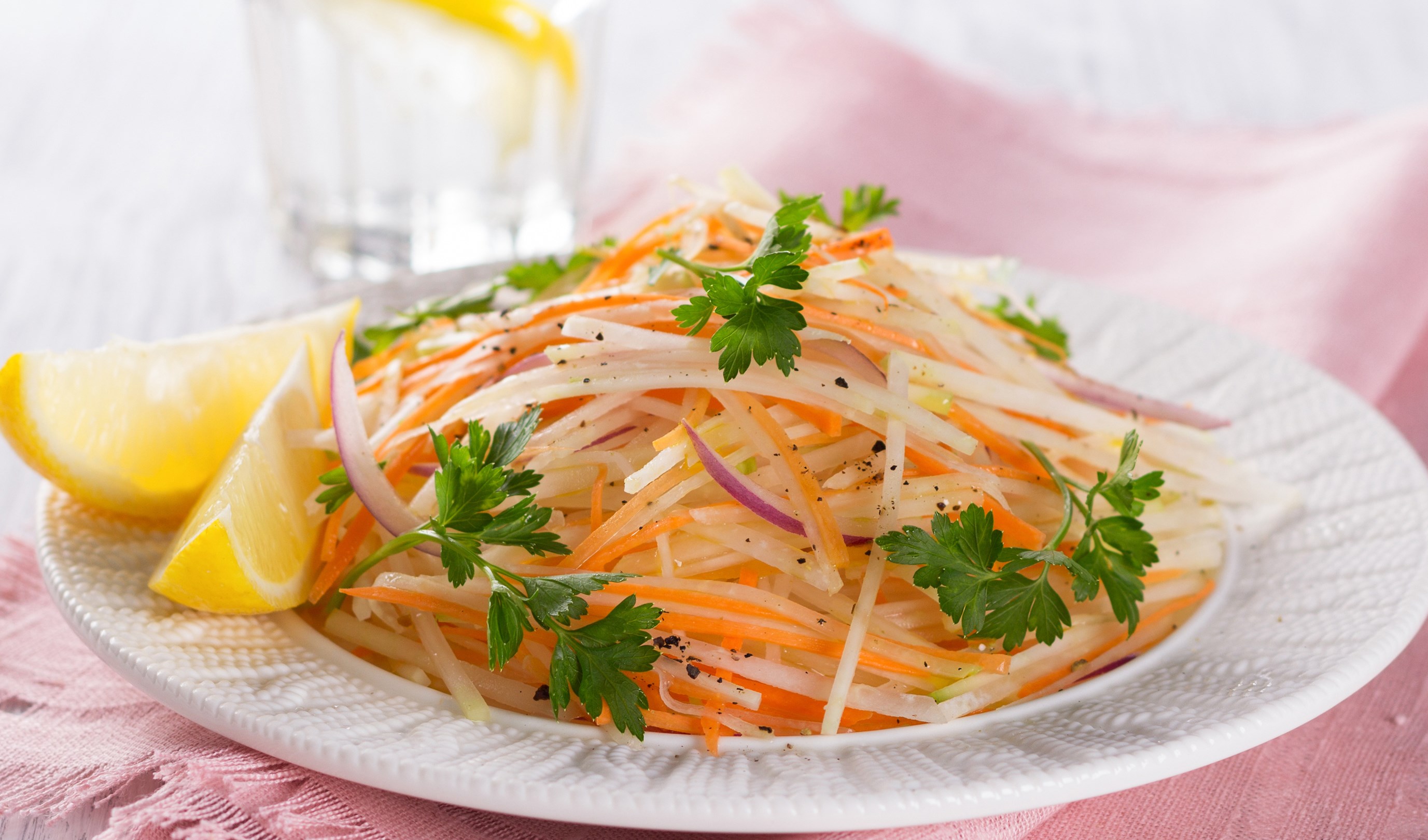 Nộm su hào nấm tuyết