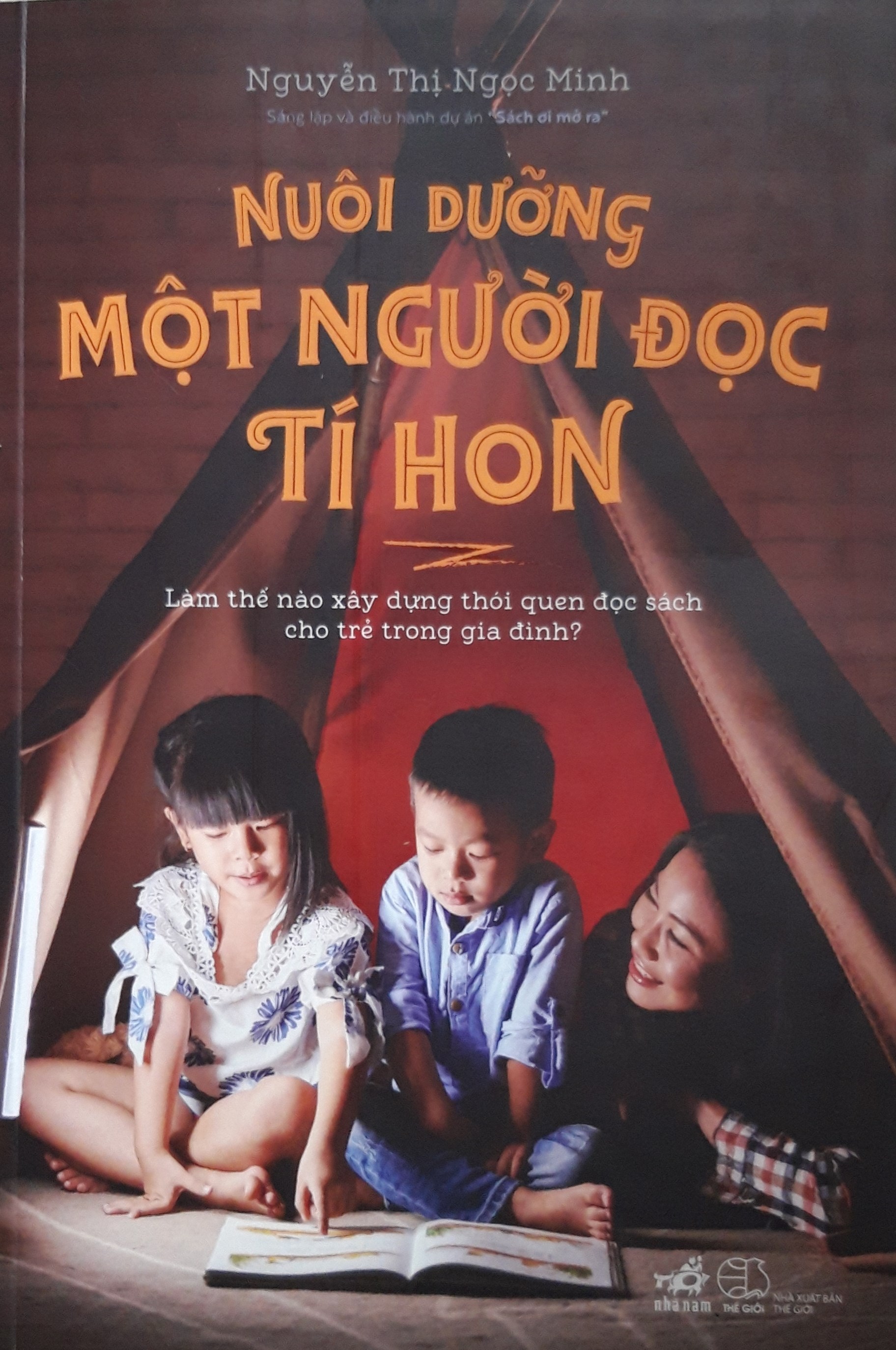 “Nuôi dưỡng một người đọc tí hon” giữa thời công nghệ số
