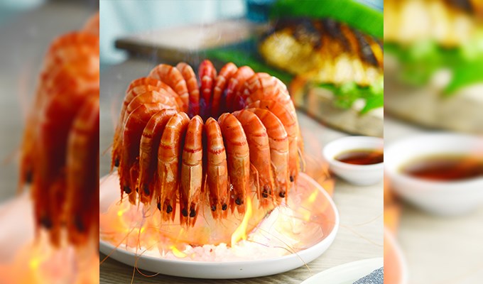 Món tôm đốt trái dừa bao ngon
