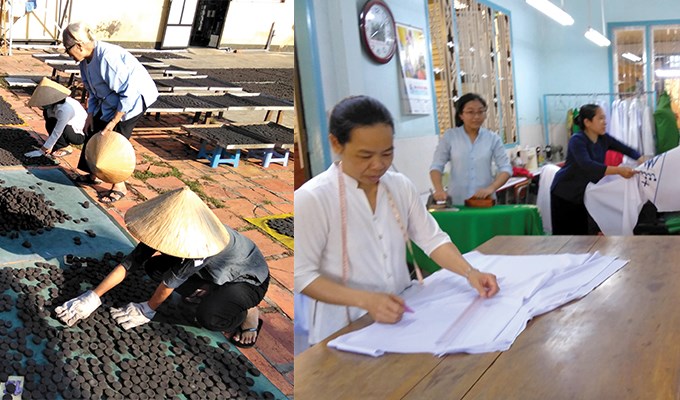 Phía sau cánh cổng tu viện