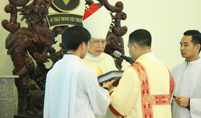 Giáo phận Hưng Hóa có thêm 7 phó tế
