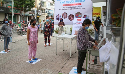 Chuyện của cho hay cách cho?