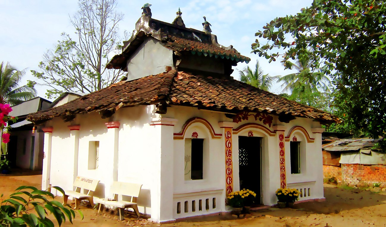 Chuyện cái miếu