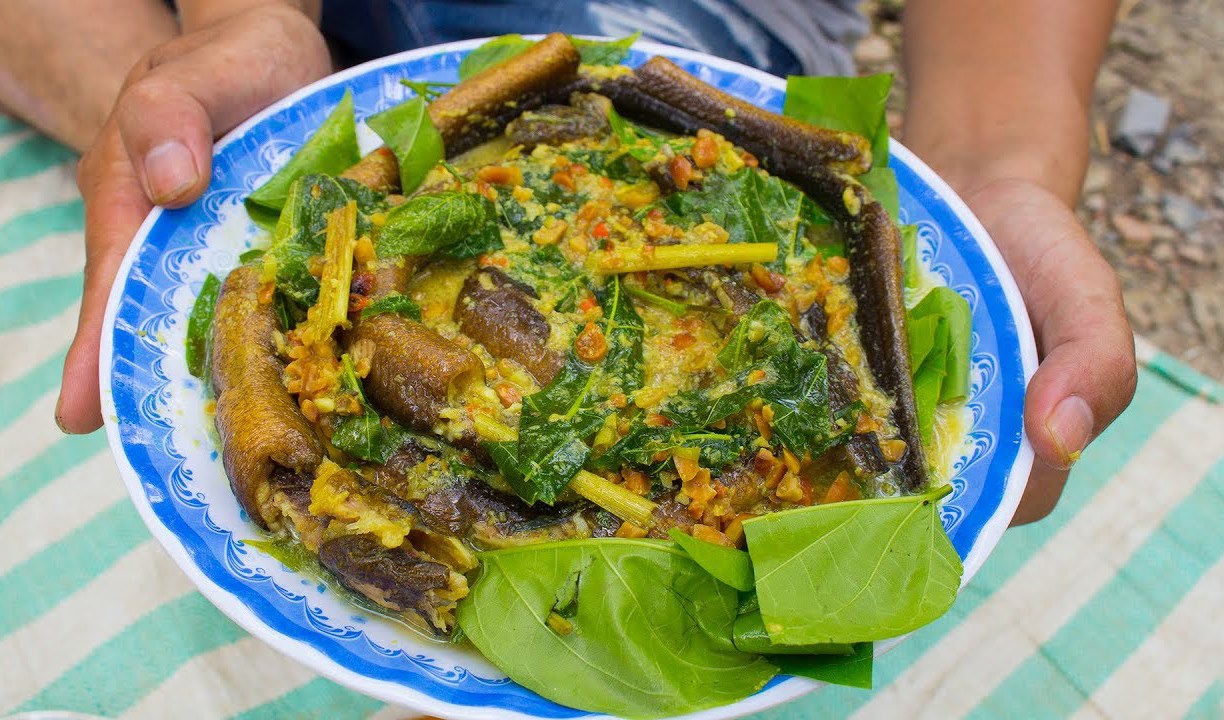 Ngọt thơm lươn um lá cách