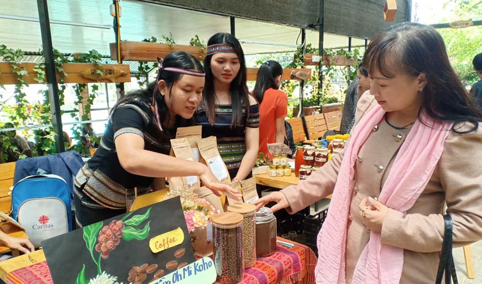 Những người con của núi rừng Tây Nguyên