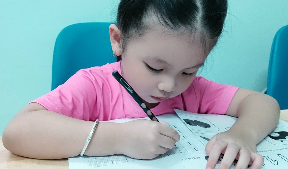 Luyện chữ cho con