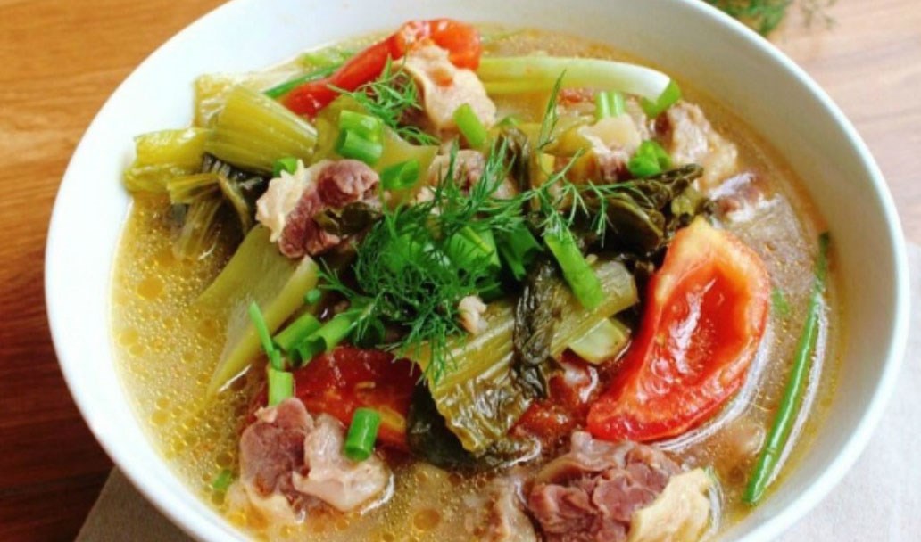 Canh dưa cải chua gân bò