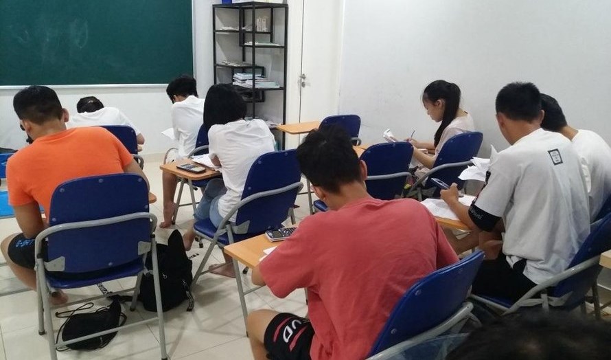 Nghĩ về việc dạy thêm