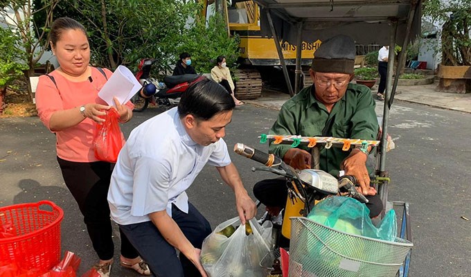 Chung tay tiêu thụ cam Vĩnh Long