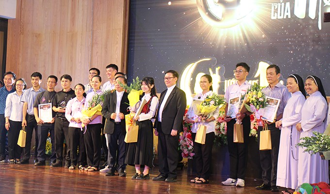 Tôn vinh những người mẹ