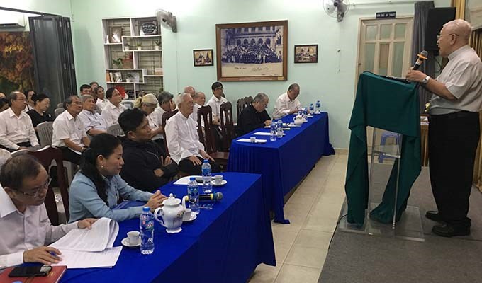 Đồng hành và dựng xây