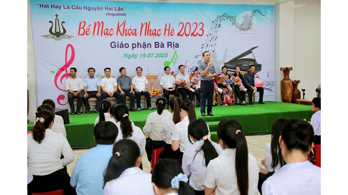 Ban Thánh nhạc giáo phận Bà Rịa tổ chức lớp bồi dưỡng thánh nhạc