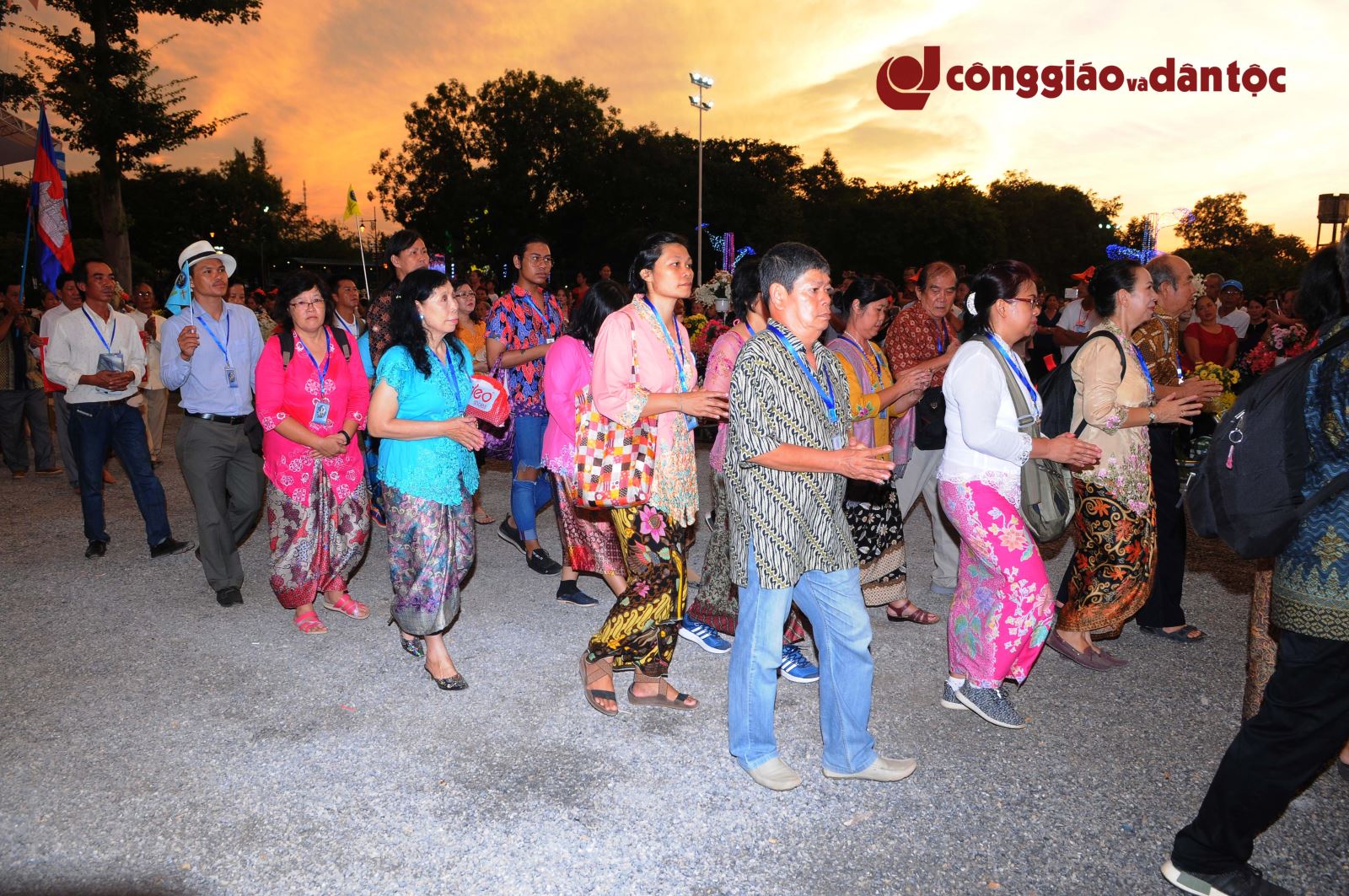 13 Cung nghinh Duc Mẹ La Vang
