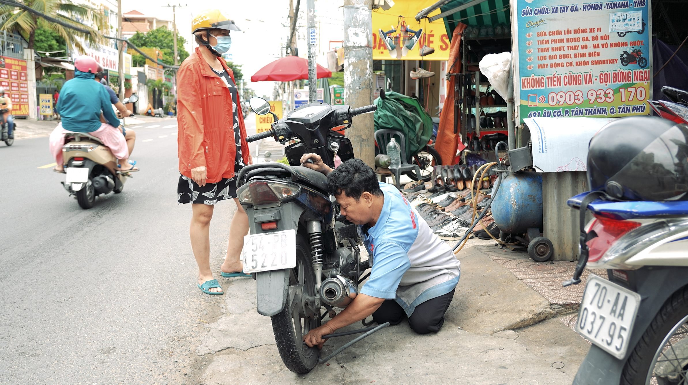 Tiệm sửa xe “đừng ngại”