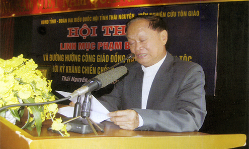 Một đại biểu Quốc hội luôn quan tâm đến quyền lợi chính đáng của giáo dân