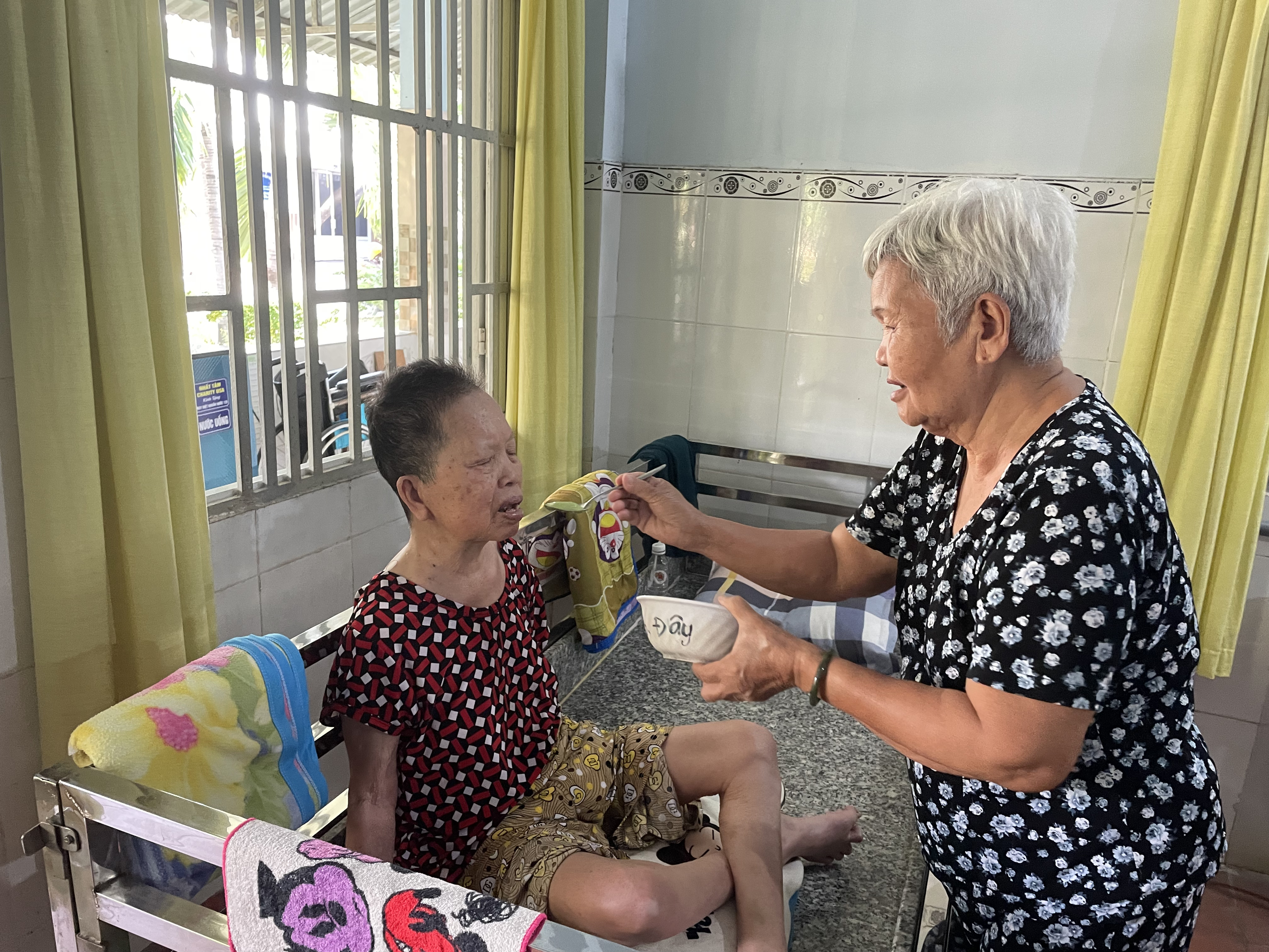 Chốn neo đậu cho người neo đơn