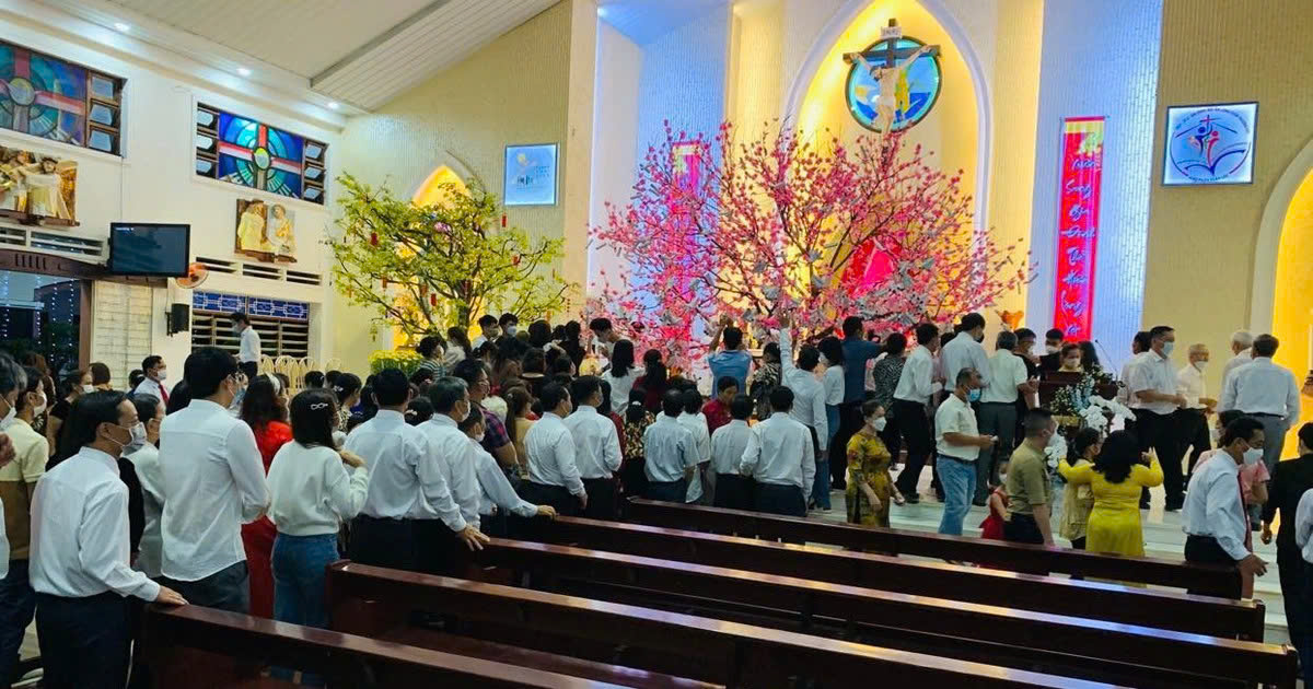 Nghĩ về phong tục ngày Tết