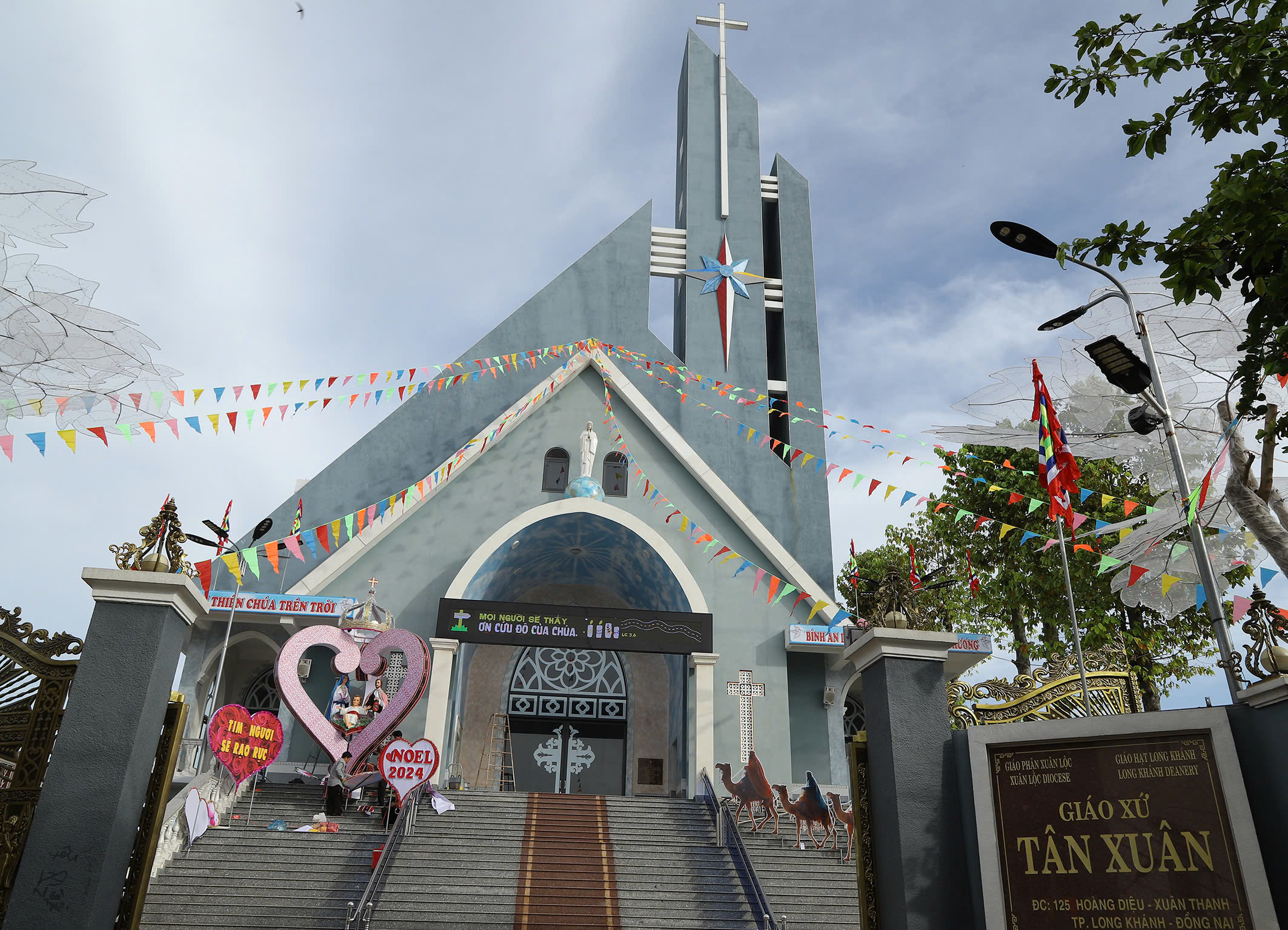 Hành trình 60 năm của một giáo đoàn