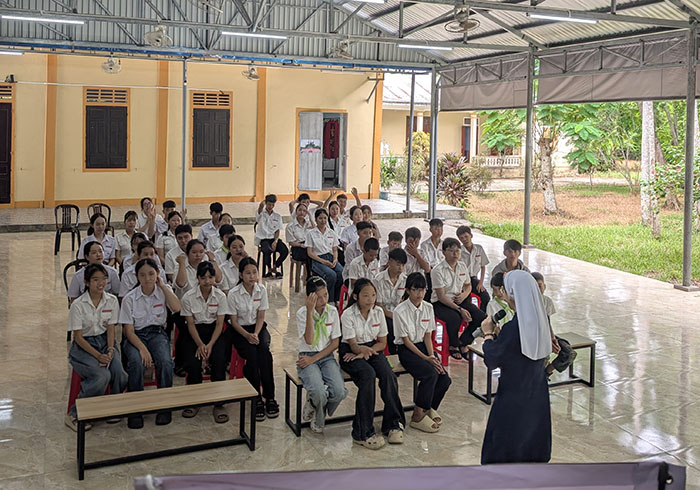 Caritas Huế tập huấn phòng chống nạn buôn người