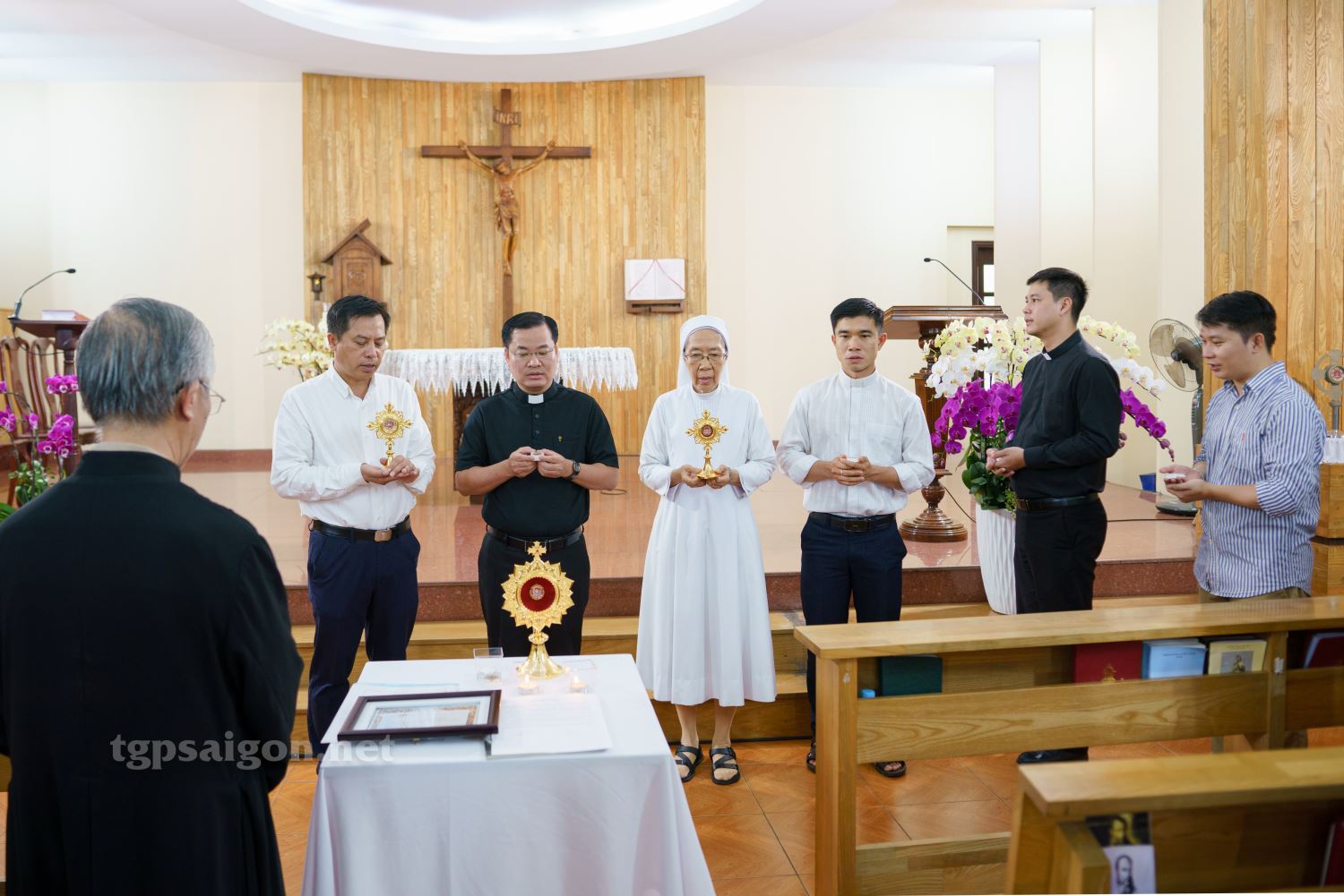 Thánh tích thánh Carlo Acutis đến Việt Nam