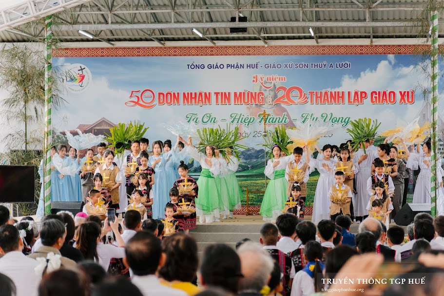 Giáo xứ A Lưới 50 năm đón nhận Tin Mừng
